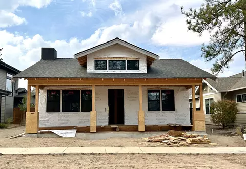 1195 NW Londonderry Pl #LOT 107, Bend, OR 97703