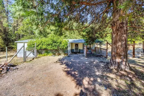 405 Detrick Dr, Grants Pass, OR 97527