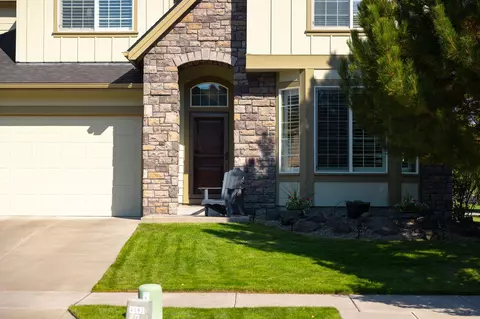 19782 Baneberry Ave, Bend, OR 97702 photo 2