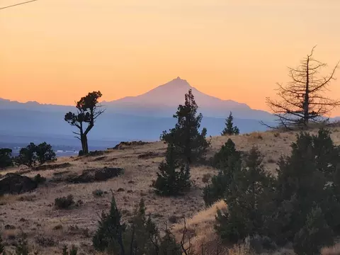 13200 SW Meadowlark Ln #1614150000410, Powell Butte, OR 97753