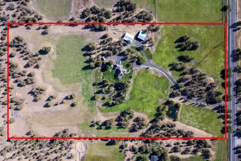 View/Area - 22122 Neff Rd, Bend, OR 97701 photo 2 of 6