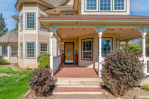 Exterior - 22122 Neff Rd, Bend, OR 97701 photo 6 of 15