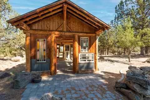 Exterior - 22122 Neff Rd, Bend, OR 97701 photo 10 of 15