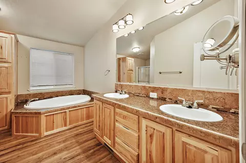 352 E Dutton Rd, Eagle Point, OR 97524 photo 25