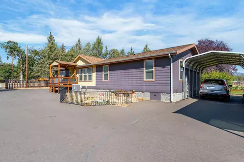 6100 Rogue River Dr, Eagle Point, OR 97524 photo 5