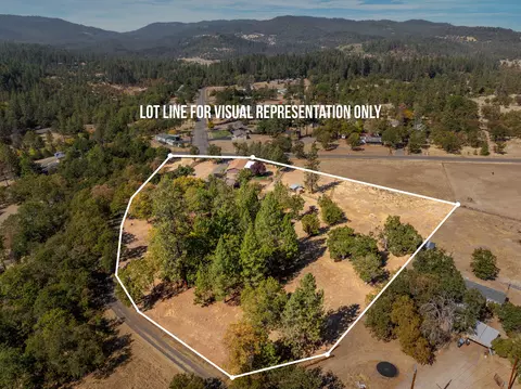 6100 Rogue River Dr, Eagle Point, OR 97524 photo 3
