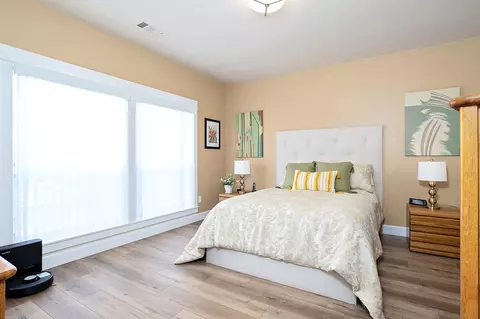 Bedroom - 209 Skyhawk Dr, Eagle Point, OR 97524 photo 2 of 3
