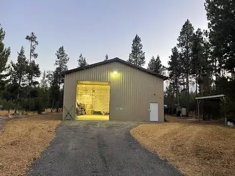 17119 Fontana Rd, Bend, OR 97707 photo 2