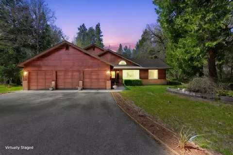 3017 Jumpoff Joe Creek Rd, Grants Pass, OR 97526