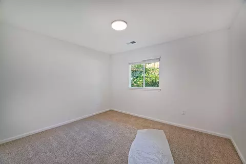 Bedroom - 237 Shadowbrook Dr, Cave Junction, OR 97523 photo 3 of 3