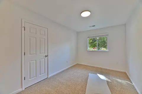 Bedroom - 237 Shadowbrook Dr, Cave Junction, OR 97523 photo 2 of 3