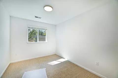 Bedroom - 237 Shadowbrook Dr, Cave Junction, OR 97523 photo 1 of 3