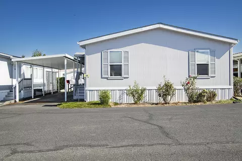 5076 Leonard Rd # 105, Grants Pass, OR 97527