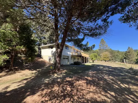 Exterior - 203 Mobley Dr, Azalea, OR 97410 photo 24 of 30