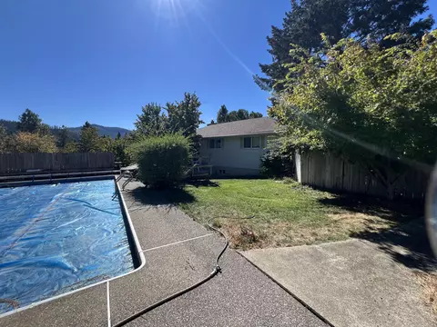 Exterior - 203 Mobley Dr, Azalea, OR 97410 photo 9 of 30