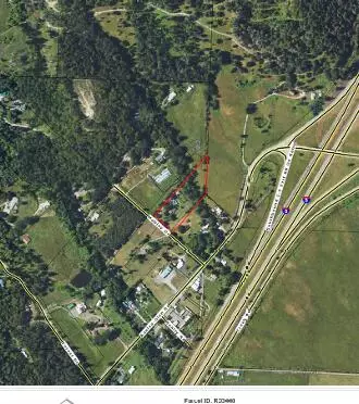 View/Area - 203 Mobley Dr, Azalea, OR 97410 photo 3 of 5