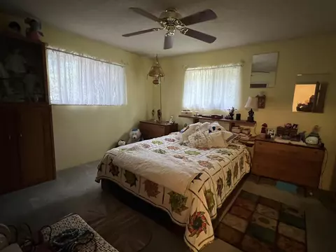 Bedroom - 203 Mobley Dr, Azalea, OR 97410 photo 3 of 5