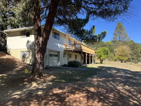Exterior - 203 Mobley Dr, Azalea, OR 97410 photo 11 of 30