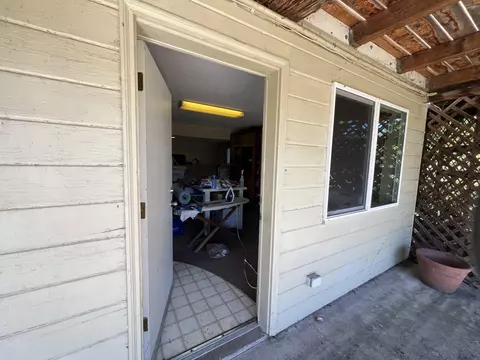 Exterior - 203 Mobley Dr, Azalea, OR 97410 photo 29 of 30
