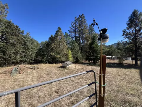 Exterior - 203 Mobley Dr, Azalea, OR 97410 photo 22 of 30