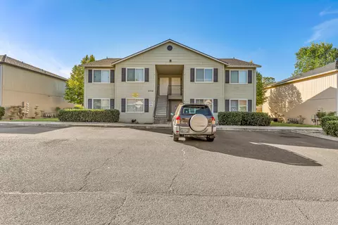 2154 Crater Lake Ave, Medford, OR 97504