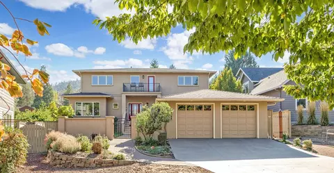 1644 Ross Ln, Ashland, OR 97520