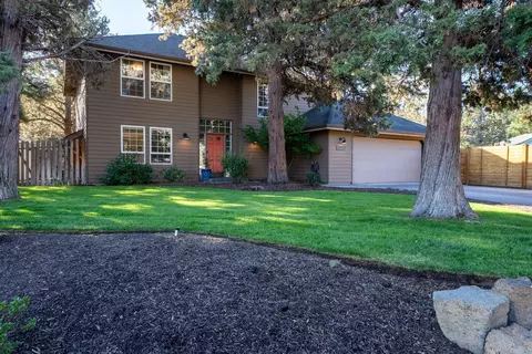2107 NE Carrie Ln, Bend, OR 97701