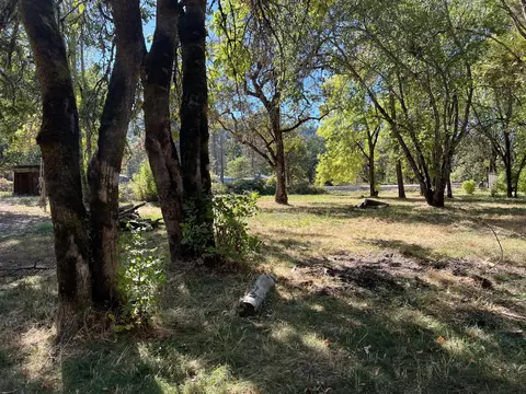 91 Redland Dr, Grants Pass, OR 97527