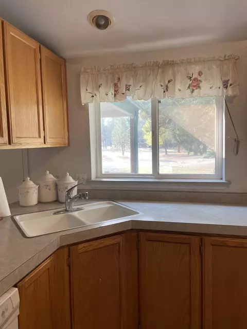 63565 Hughes Rd, Bend, OR 97701 photo 12