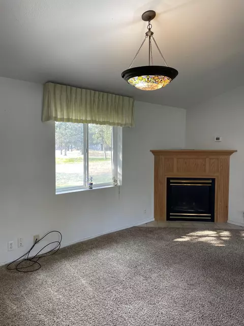 63565 Hughes Rd, Bend, OR 97701 photo 6