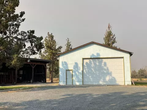 63565 Hughes Rd, Bend, OR 97701 photo 24