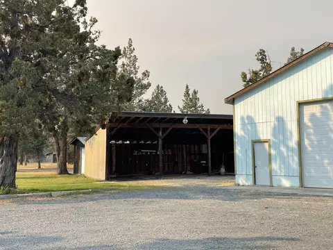 63565 Hughes Rd, Bend, OR 97701 photo 26