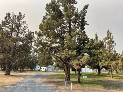 63565 Hughes Rd, Bend, OR 97701 photo 42