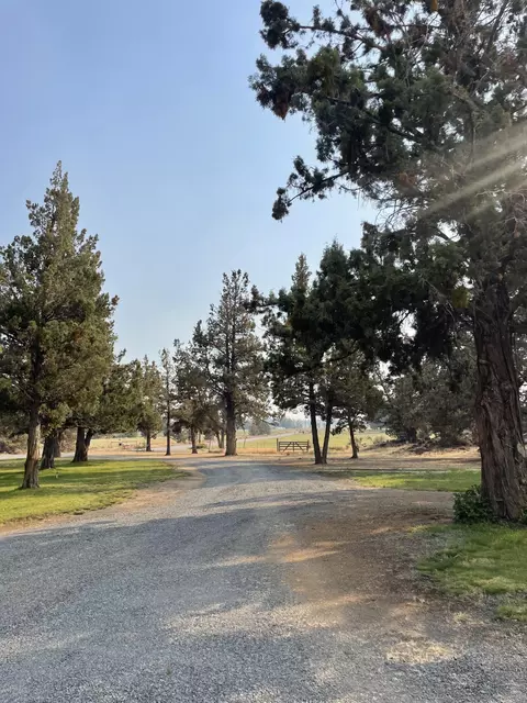 63565 Hughes Rd, Bend, OR 97701 photo 46