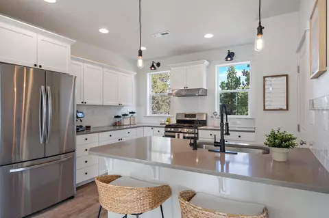 60950 Groff Rd, Bend, OR 97702 photo 8