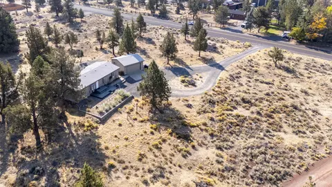 64880 Mcgrath Rd, Bend, OR 97701 photo 29