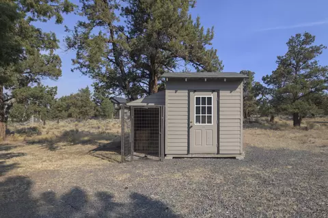 64880 Mcgrath Rd, Bend, OR 97701 photo 37