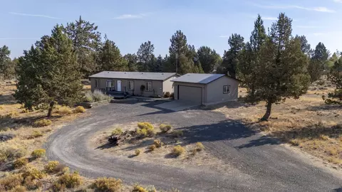64880 Mcgrath Rd, Bend, OR 97701