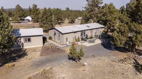 64880 Mcgrath Rd, Bend, OR 97701 photo 27