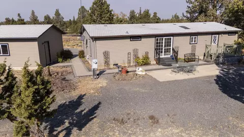 64880 Mcgrath Rd, Bend, OR 97701 photo 28