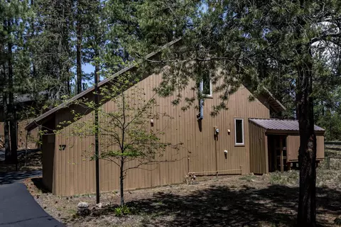 17673 Cluster Cabin Ln #25, Sunriver, OR 97707