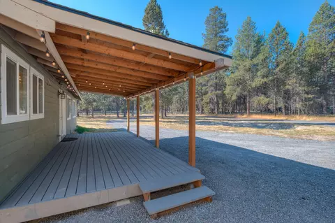 17430 Meadow Way, Bend, OR 97707 photo 24