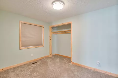 17430 Meadow Way, Bend, OR 97707 photo 11