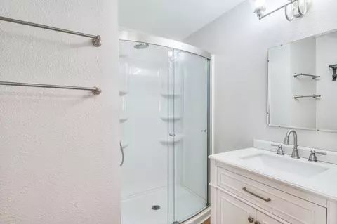 17430 Meadow Way, Bend, OR 97707 photo 13