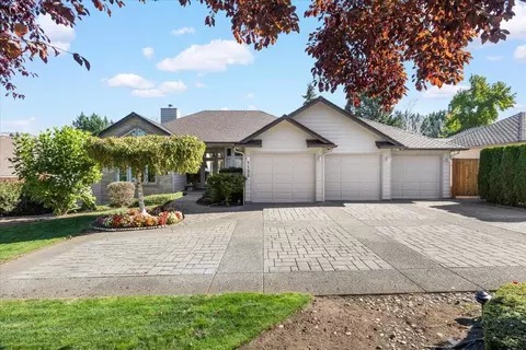 1132 Brookdale Ave, Medford, OR 97504
