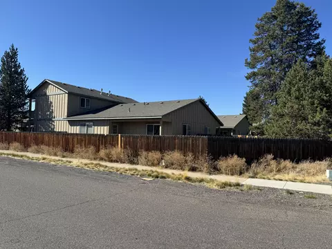 16696 Shaw Pine Ct, La Pine, OR 97739 photo 2
