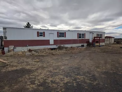 88290 Fairview Ave, Christmas Valley, OR 97641