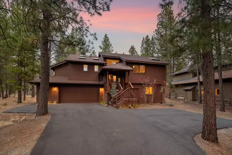 58032 Cypress Ln #9, Sunriver, OR 97707