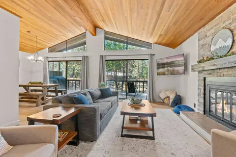 18090 E Butte Ln #24, Sunriver, OR 97707