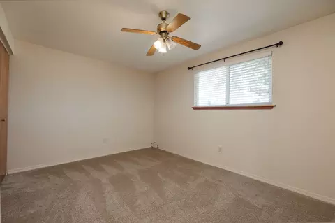 Bedroom - 61683 Daly Estates Dr, Bend, OR 97702 photo 4 of 6